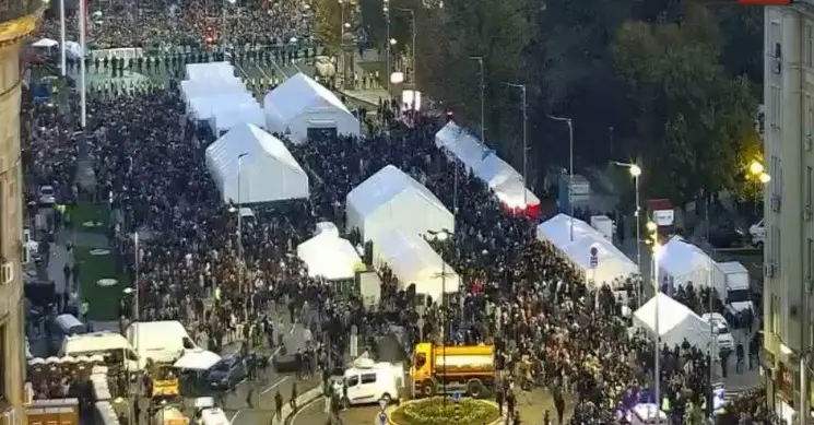 Raspušta li Vučić „jedino ostrvo slobode u Evropi“?