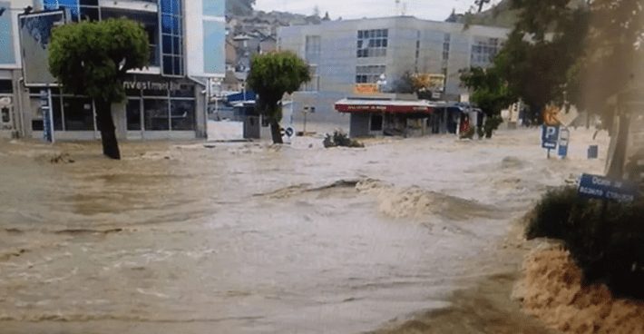 Poplave Doboj 2014 – poplavljene ulice i objekti u centru grada