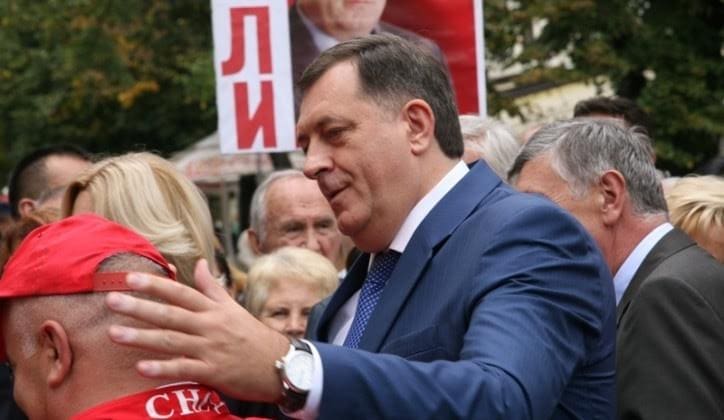 Predsjedniče Dodik, prelistajte bonton, sexy je, a sexy i vulgarno nikada nisu bili ista stvar