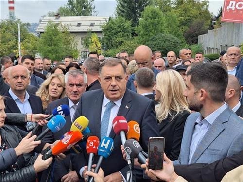 Oglasio se Dodik: “Nuđena mi je oslobađajuća presuda ako prihvatim stvari u VEZI SA CENTRALIZACIJOM BiH”