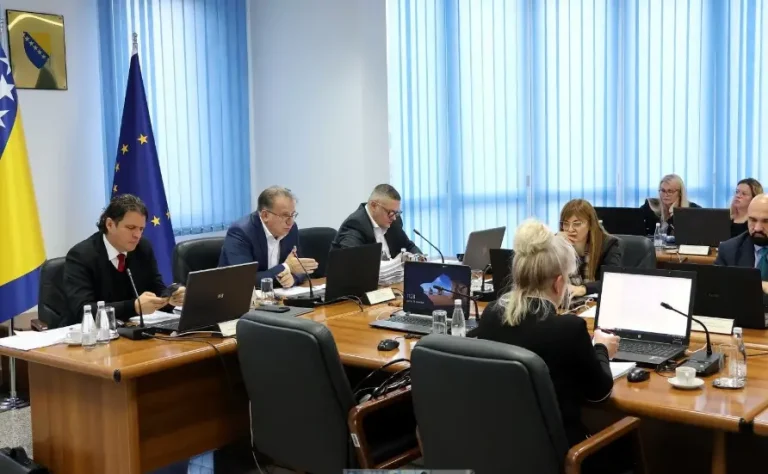 Vlada FBiH dijeli više od 5 miliona KM: Evo ko dobija novac