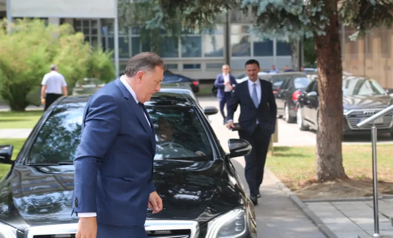 VIJEĆE NARODA RS: Tema Dodikov referendum i zaštita vitalnog nacionalnog interesa bošnjačkog naroda